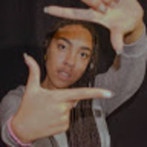 Meet your Posher, Daysia